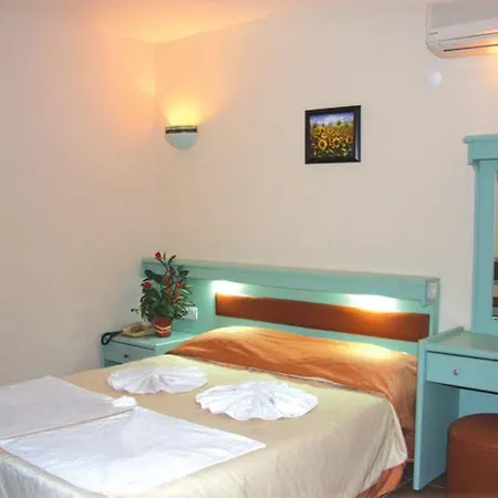 Esra Family 3* Altınkum